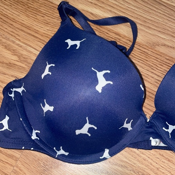 Victoria’s Secret Pink T-Shirt Light Gray Bar - Picture 3 of 9